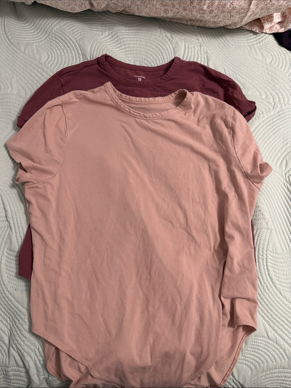 Amazon Essentials Woman’s Short Sleeve Bodysuits - Pink & Maroon
